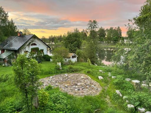 Romantic Spa Villa with Fireplace by the lake - Housity