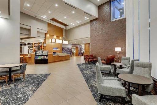 Hyatt Place St. Louis/Chesterfield - Housity