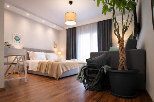 Escape Central Stay with Parking - Meno Homes 4A - Housity