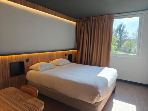 B&B HOTEL Clermont-Ferrand Nord Riom - Housity