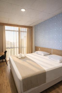 Assay Plaza Hotel - Housity