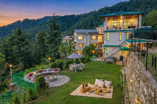 StayVista at Valleys & Peaks with Sunset Room and Bonfire, Breakfast Complimentary! - Housity