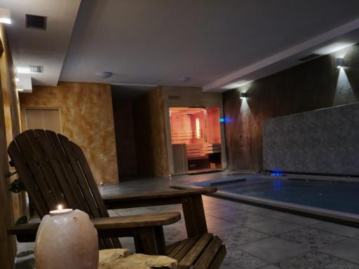 Wellness hotel - Viktorka, herecký dům - Housity