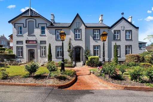 Quality Hotel Colonial Launceston - Housity