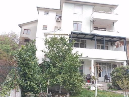 Guesthouse Sanja - Apartments 212 - Housity