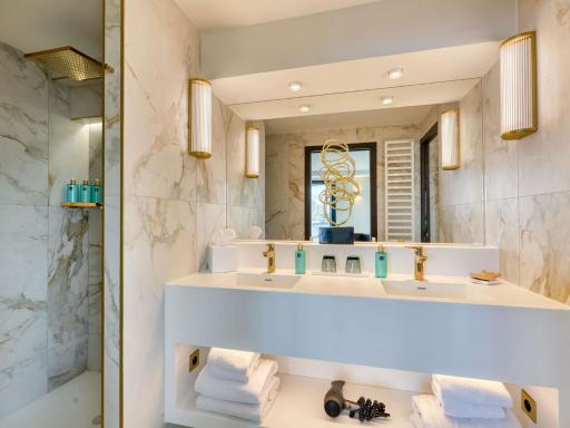 Novotel Paris Centre Bercy - Housity