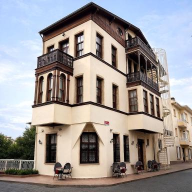 Yalı Otel - Housity