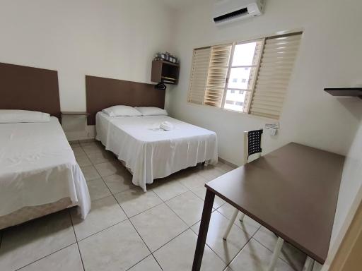 Hotel Mirian - Housity