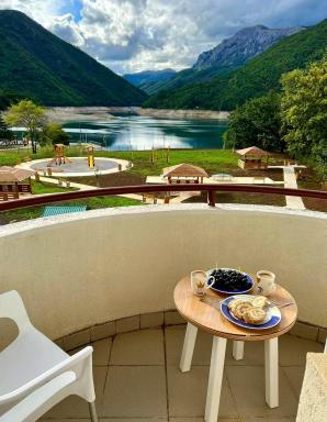 Apartment Lake story - Housity