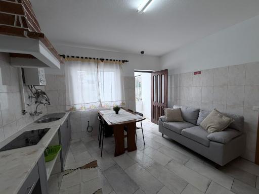 Lagos City Center Guest House & Hostel - Housity
