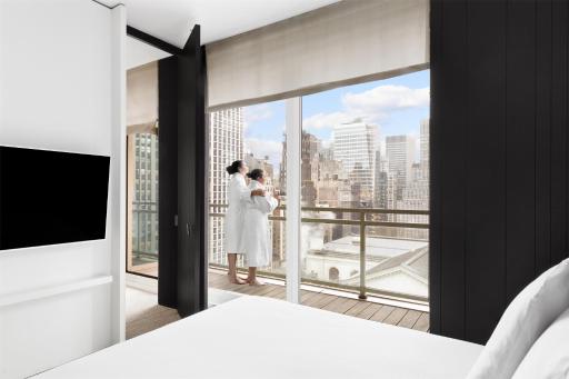 Andaz 5th Avenue, By Hyatt - Housity