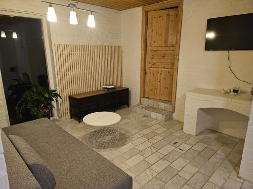 Trandafir Guesthouse - Housity
