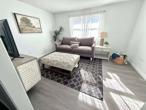 Crewe Corner Apartment C - Housity