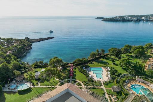 The St. Regis Mardavall Mallorca Resort - Housity
