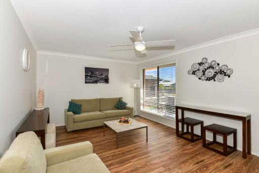 Noraville Summer House - Housity