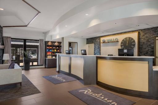 Radisson Hotel Grand Rapids Riverfront - Housity