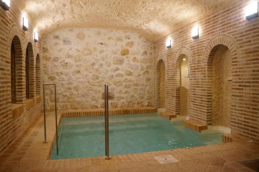 Casas de Valois - Housity