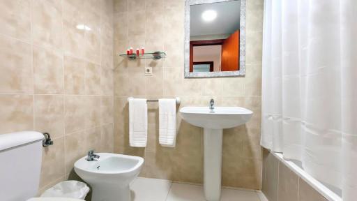 Luxmar Apartaments - Housity