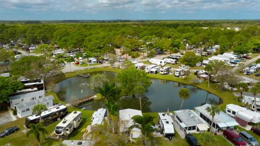 Road Runner Travel Resort - Housity