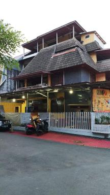 Mayestik Guest House Syariah - Housity