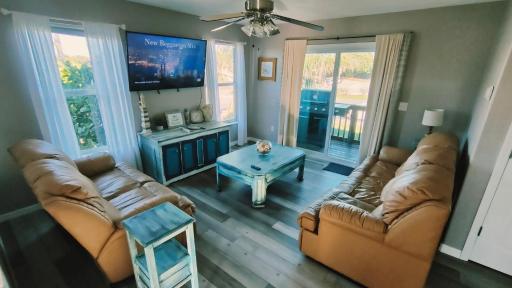 Surfside Paradise Retreat - 3BR and 2BA Duplex, Grill, DOG FRIENDLY - Close to the Beach! - Housity