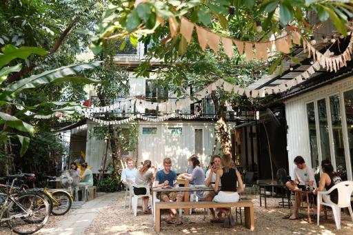 The Yard Bangkok Hostel - Housity