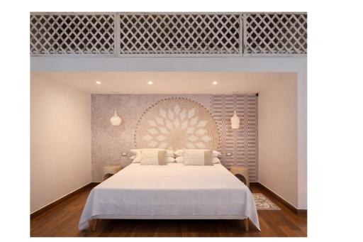 Palmasera Bed & Breakfast - Housity