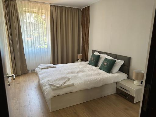 MonarX Suites - Hizvo