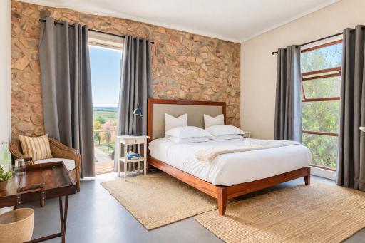 Vetho Farmhouse Dullstroom - Housity