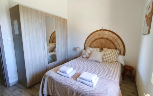 Appartement de Charme L'Isle-sur-la-Sorgue sur la Sorgues - Housity