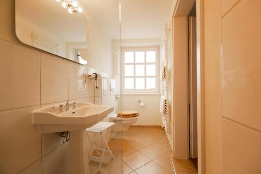 HEINRICHs winery bed & breakfast - Housity