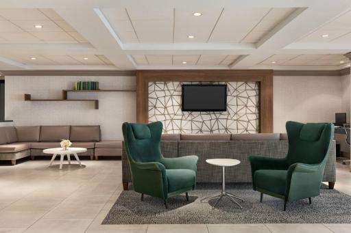 Wyndham Garden Totowa - Housity