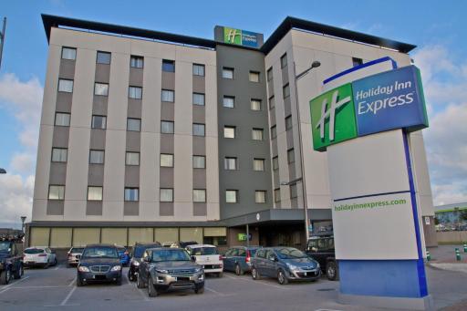 Holiday Inn Express Campo de Gibraltar-Barrios, an IHG Hotel - Housity
