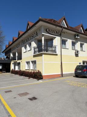 GOSTILNA IN PIZZERIA KOVAČ - Housity