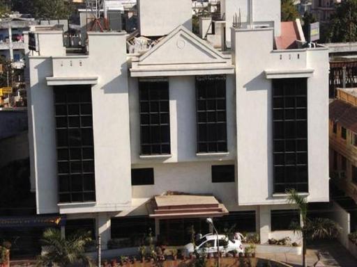 Hotel Ambaji International - Housity