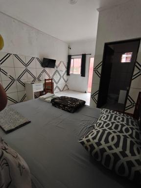 Kitnet Monte Mor 01 - Housity