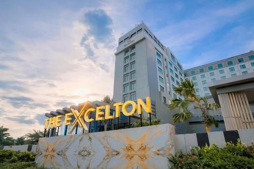The Excelton Hotel - Housity