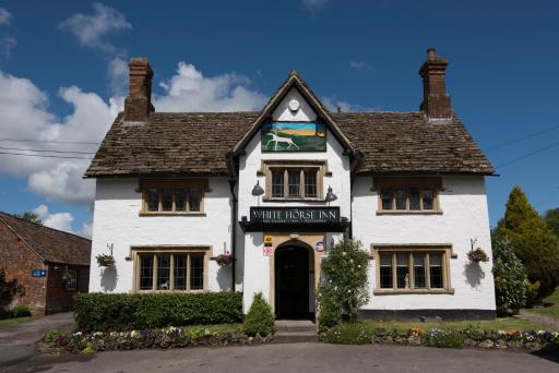 The White Horse Inn - Housity