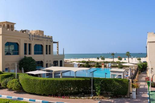 Roda Beach Resort - Housity