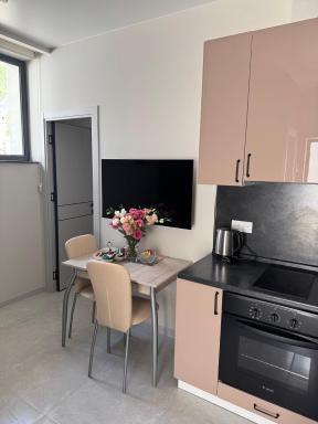 Antarayin House - Housity