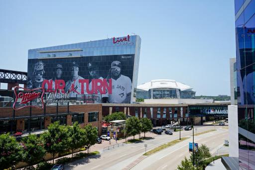Live! by Loews - Arlington, TX - Housity