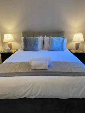 Starlight Cottage Room Only In Glastonbury - Housity