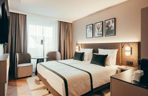 Leonardo Hotel Köln - Housity