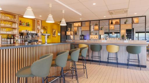 Campanile NATURE - Clermont Ferrand Le Brezet - Housity