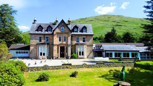 The Caledonian Claymore Hotel - Housity