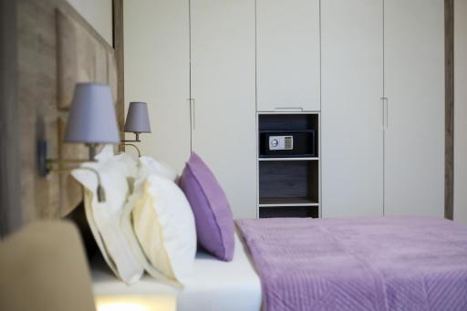 Hotel VD Roleks - Housity