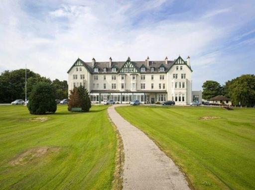 Dornoch  A Bespoke - Housity