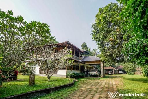 Teak Town - Housity