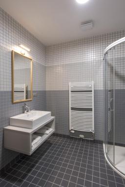 HOTEL A RESTAURACE U STAVAŘE - Housity