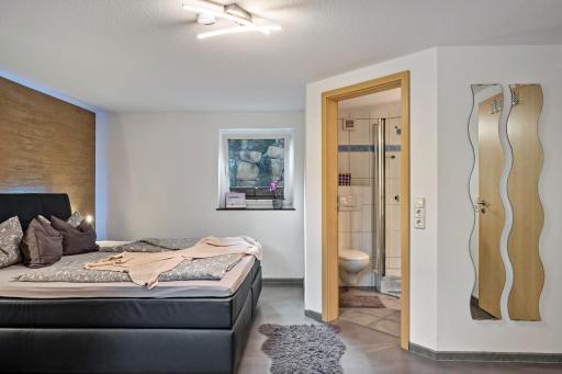 Haus Bienen - Housity